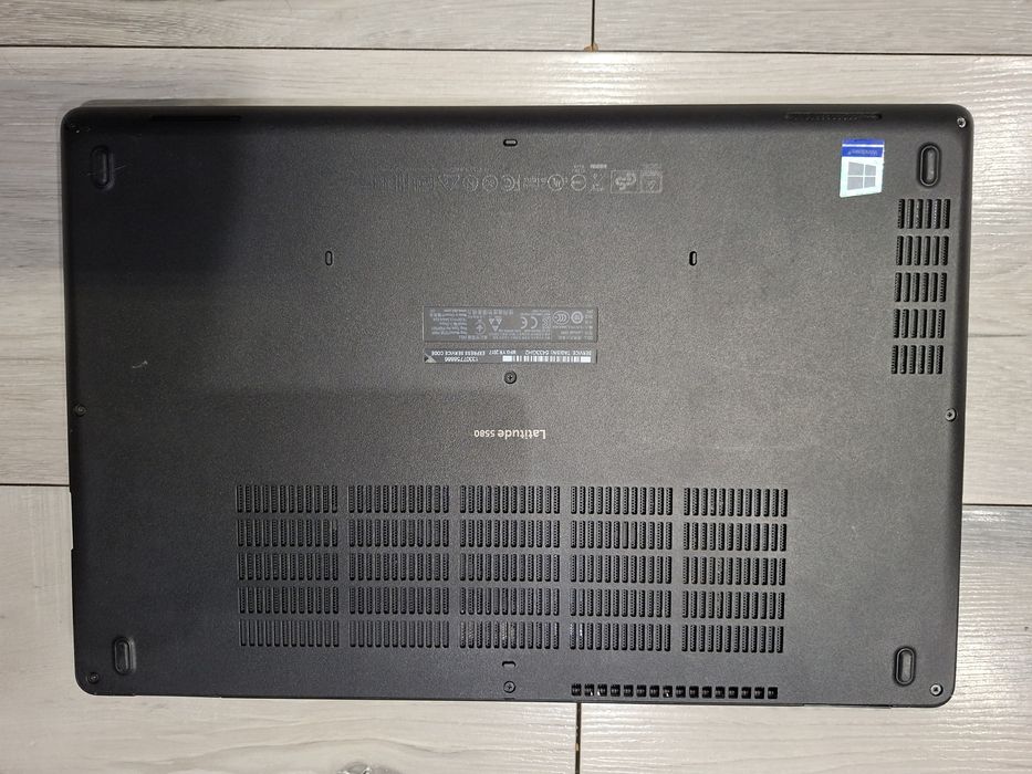Dell Latitude 5580-i5 7200u/16гб/512гб м.2/Подсввтка