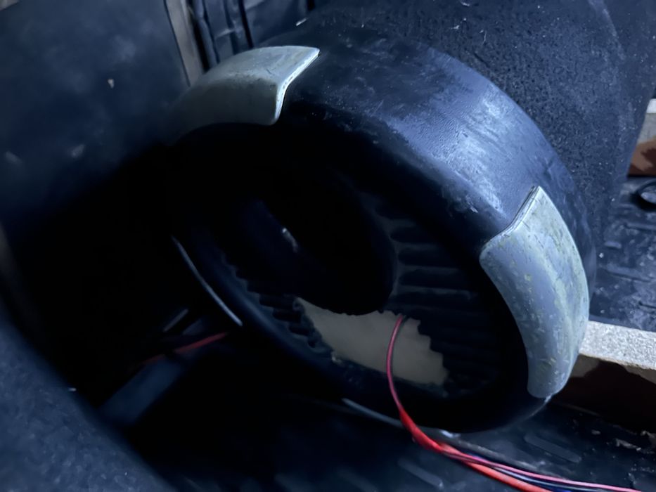 Продам саб недорого 15000