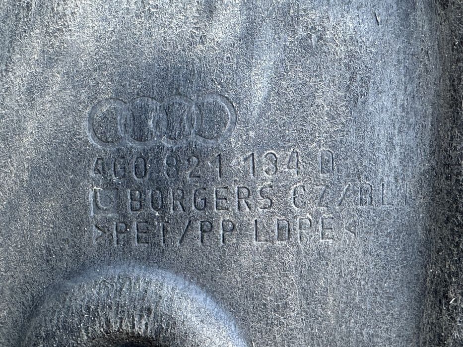 Десен подкалник AUDI A7 C7 4G 4G0821134D 4G0853888C
