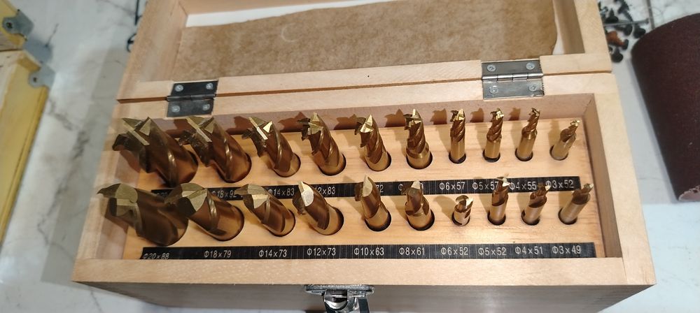 Фрезы и цанги наборы