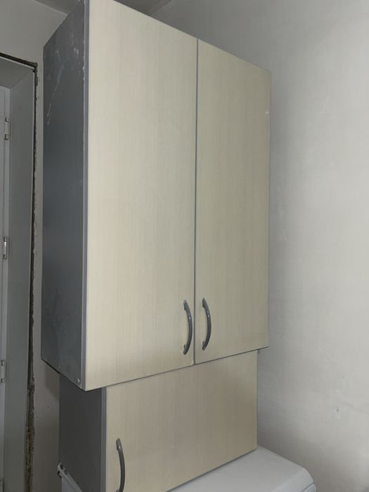 Продам прихожую, и кухонный гарнитур