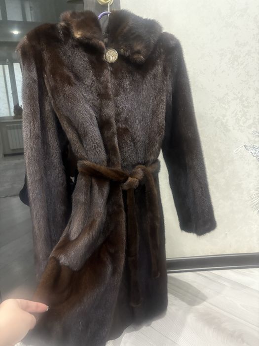 Продам норковую шубу