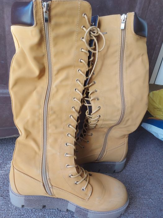 Обувки и ботуши естествена кожа разпродажба