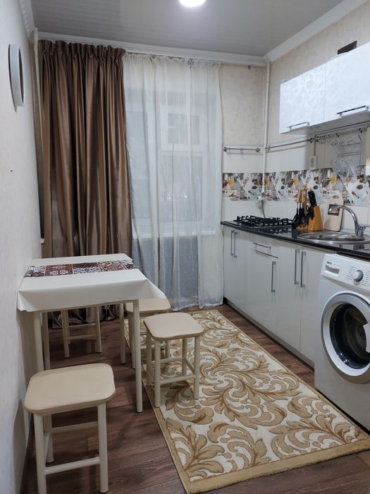 Продаётся 1 комн., Чиланзар Торговый центр