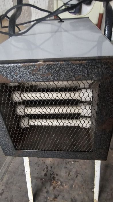 Обогреватели 5KW , еще 1,7 KW для помещения и цехов