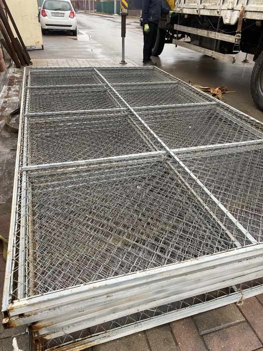 Продам сетку длина 3,70 высота 2