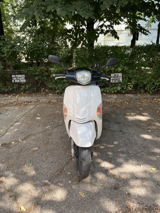 Scuter kymco like 50 fara permis