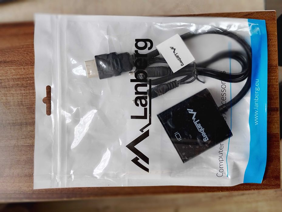 Адаптер HDMI към VGA + аудио (3.5 мм) - Hama