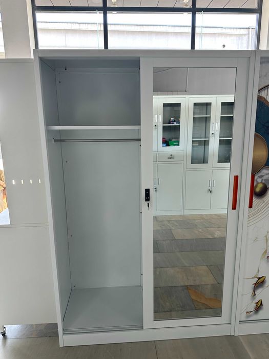 Kaidiya po‘lat shkaf / Шкаф из стали с замком