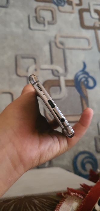 Samsung s10 zapchast 500 ming