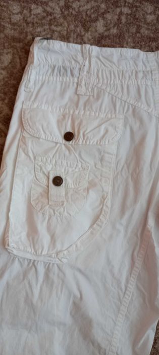 Бял дамски панталон