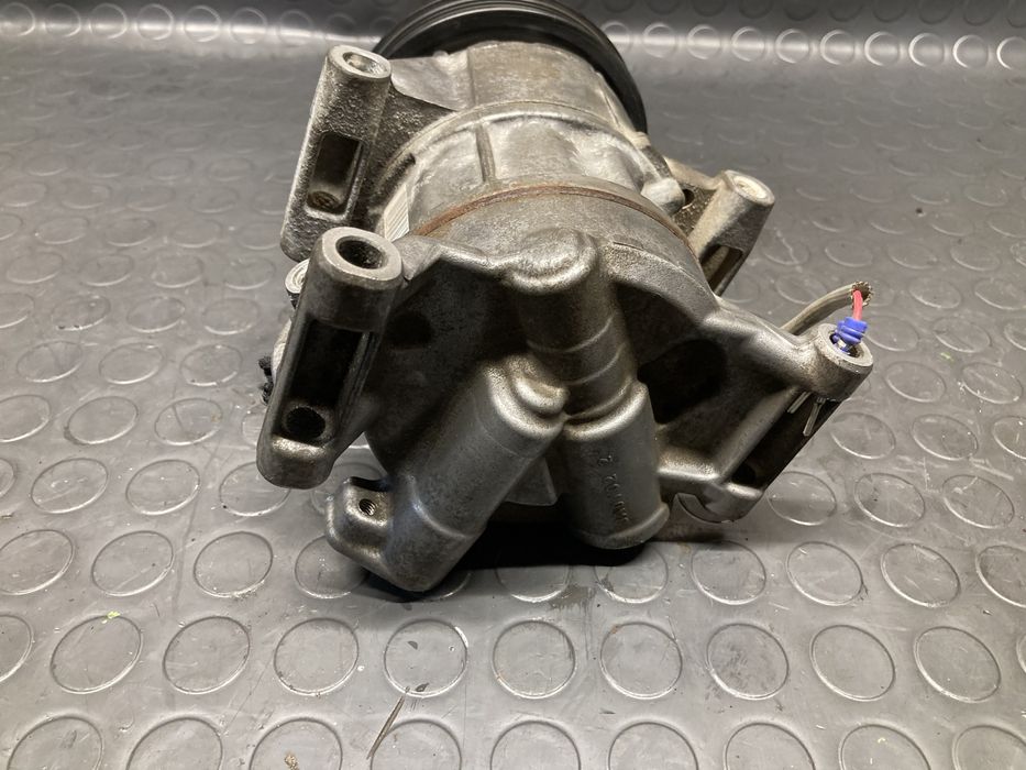 Компресор за климатик на тойота урбан крузер/ 1.33vvt-i 09-13г