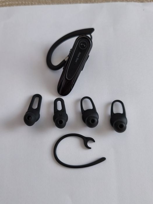 Casca Bluetooth New Bee + accesorii