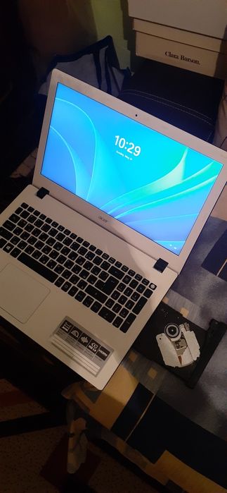 ACER ASPIRE Е-5-573-Перфектно състояние