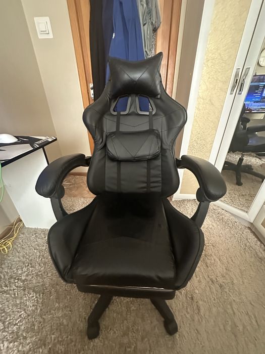 продам игровое кресло