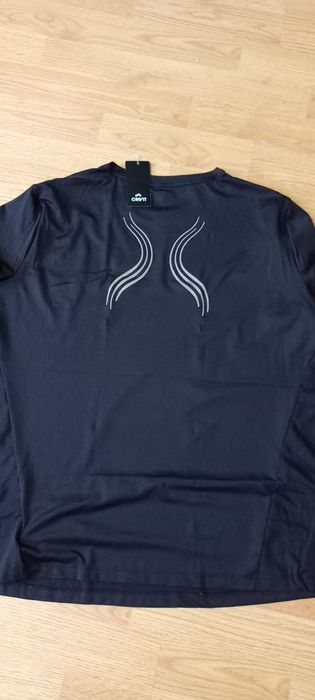 Set 2 Tricouri sport dama ,marime L ,noi