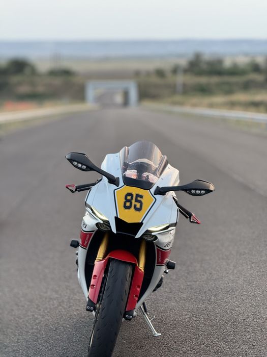 YAMAHA R1 2023 60 th anniversary