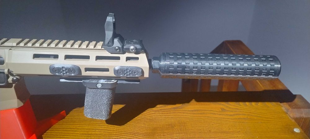 Vând replica airsoft Double Eagle M904G modificat