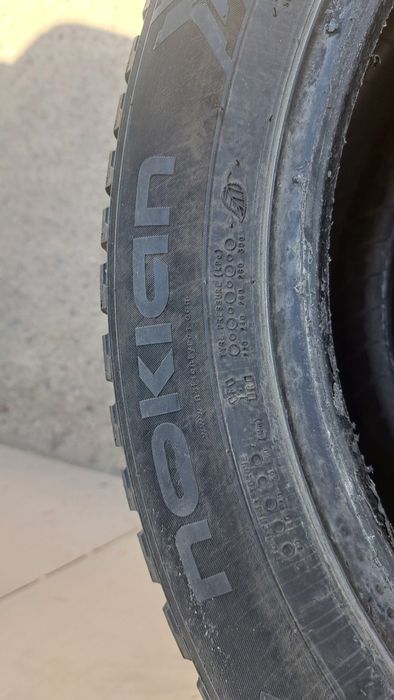 Продам колеса шипованные