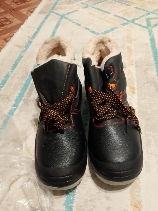Обув зимний 45размер