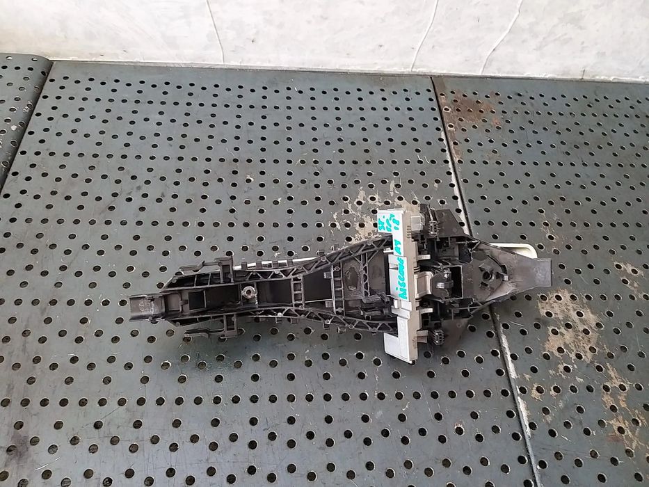 Maner usa stanga spate land rover range rover discovery 5 l462 bj32224n02