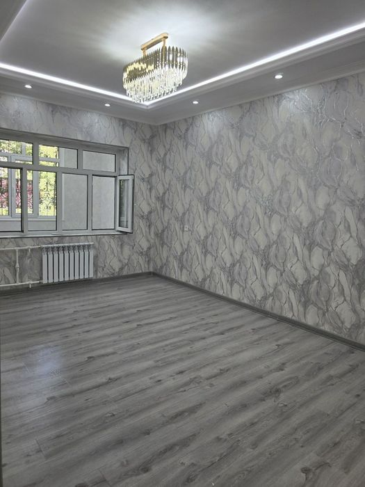 Продаётся  1 /2/5 Авиасозлар 1 ,Кадышева,  2*6 балкон