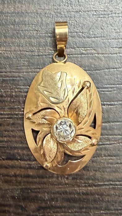 Продаётся Кулон золото 585