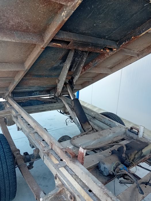 Самосвална уредба за VW Крафтер/Спринтер W906/VW Crafter/Sprinter W906