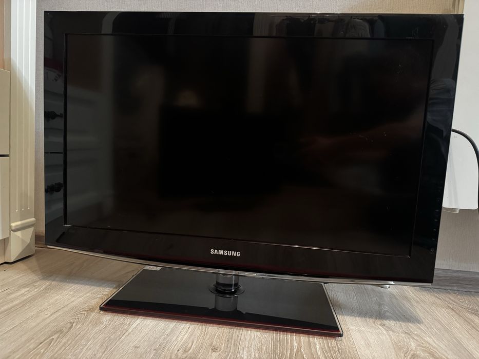 Продам телевизор SAMSUNG 32’’