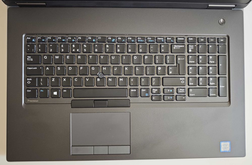 Dell Precision 7740 HD+ 17.3" i7-9850H/128GB/24GB/AMD WX3200 4GB GDDR5