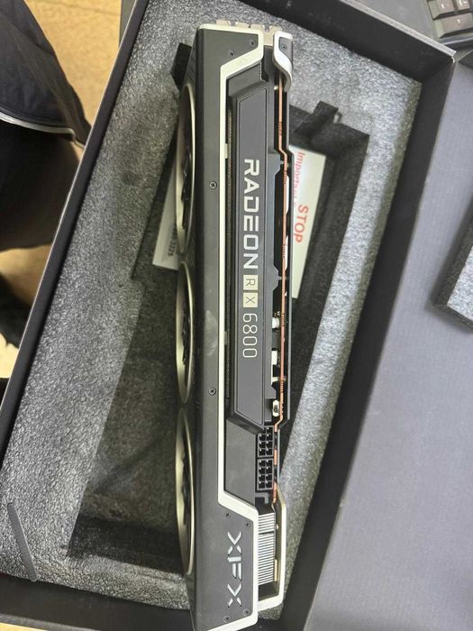 Placă video XFX Radeon RX 6800 16GB GDDR6