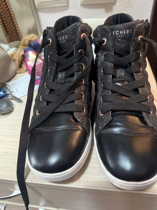 Маратонки Скечърс 37 номер