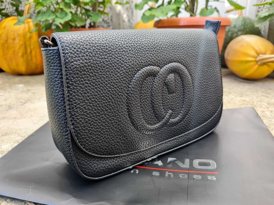 Дамска чанта през рамо