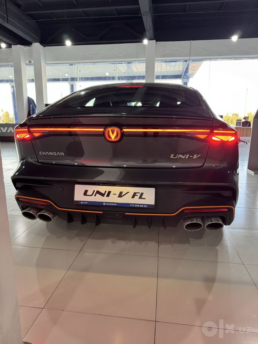 Changan Uni-V yangi salonda