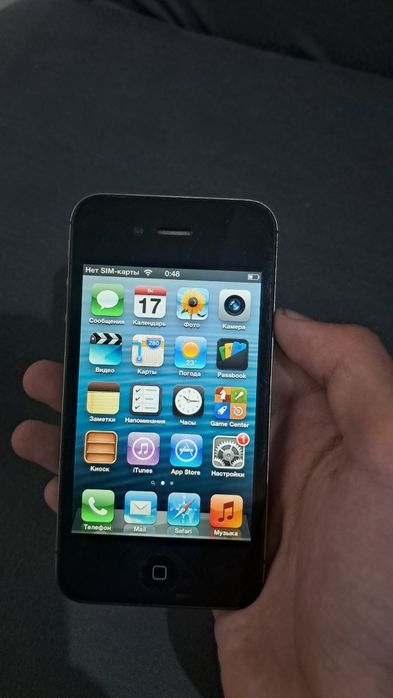Apple iPhone 4S в хорошем состоянии