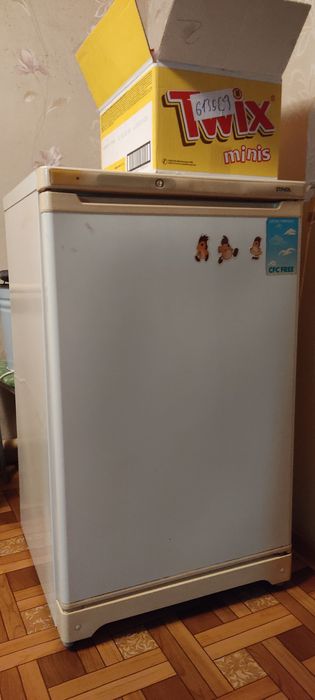 Продам морозильную камеру