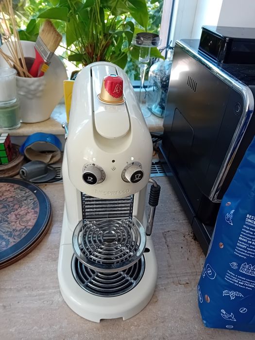 Aparat de cafea nespresso maestria en 450