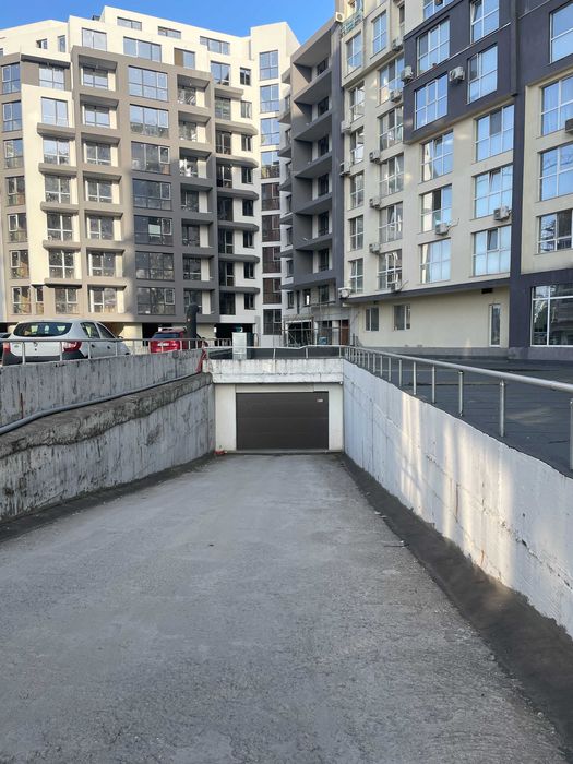 Дава се под наем Гараж / Паркомясто в София, Полигона - 30 кв.м за 30.6 € - Снимка #1