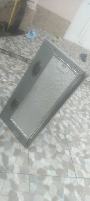 Lada Artic frigorifica 85 litri+hota electrica Beko  pliabila  incorpo