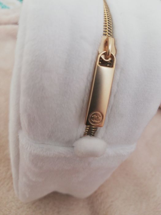 Козметичен несесер CHANEL, оригинал