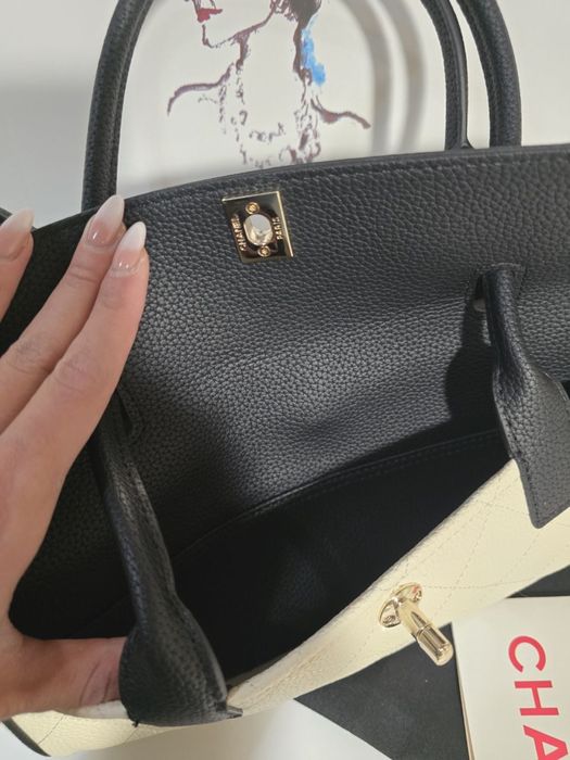 Черно-бяла Чанта Chanel 26 S Baguette bag