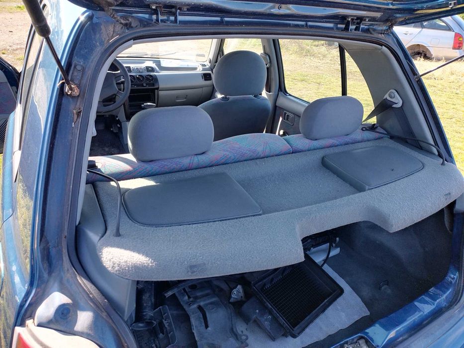 Продавам Nissan Micra K11 1.3 на части.