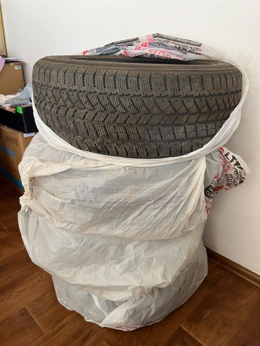 Продам 4 шины всесезонка