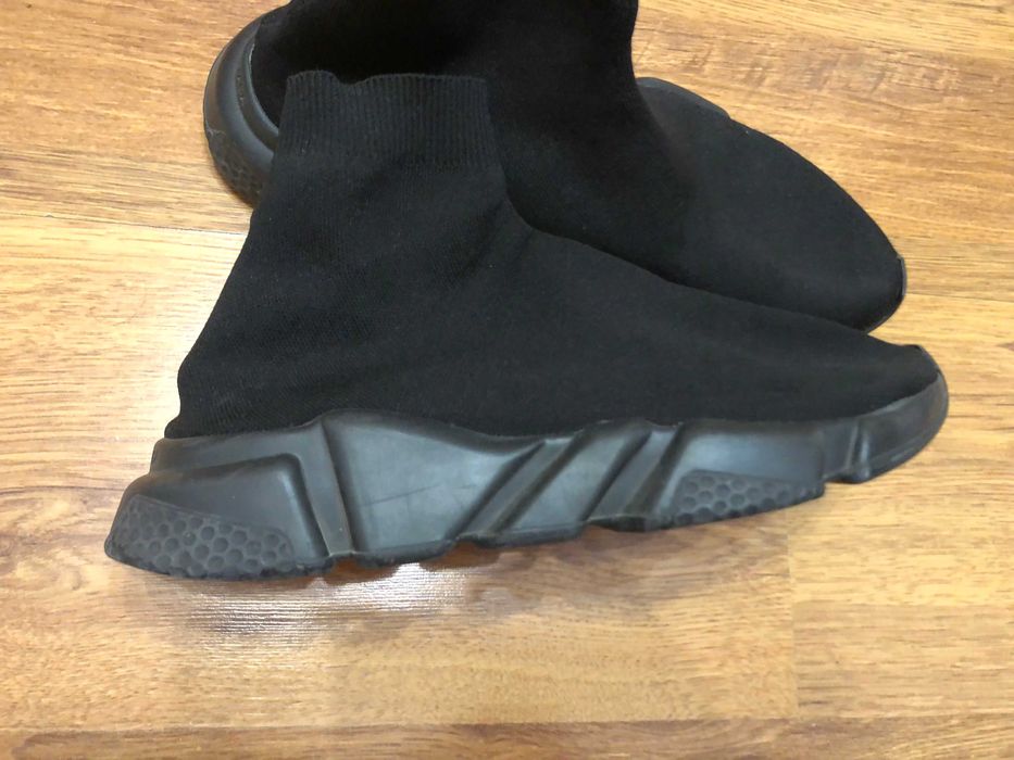 Balenciaga Trainers номер 42  27см