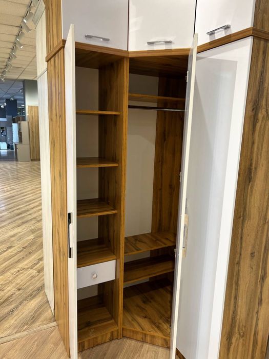 Угловой шкаф от Comfort Mebel