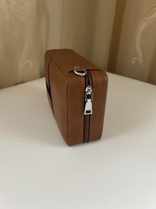 Преносим хумидор от естествена кожа за 6 пури – черен/кафяв