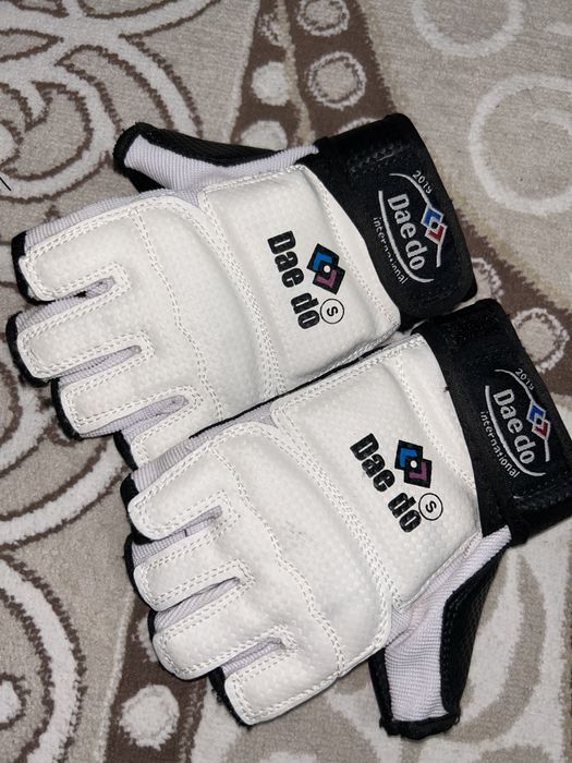 Перчатки для Тхэквондо Dae Do