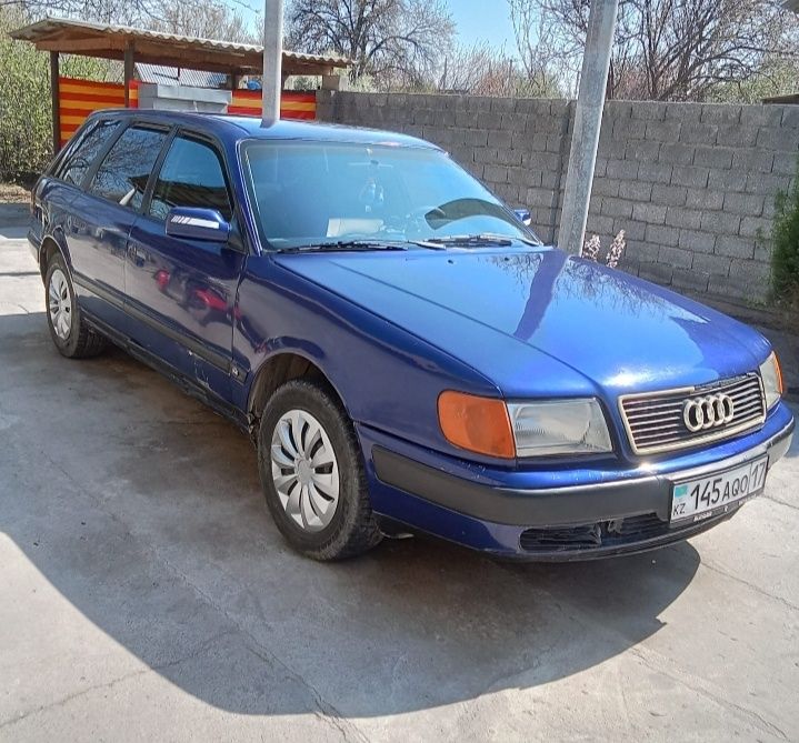 Ауди 100универсал