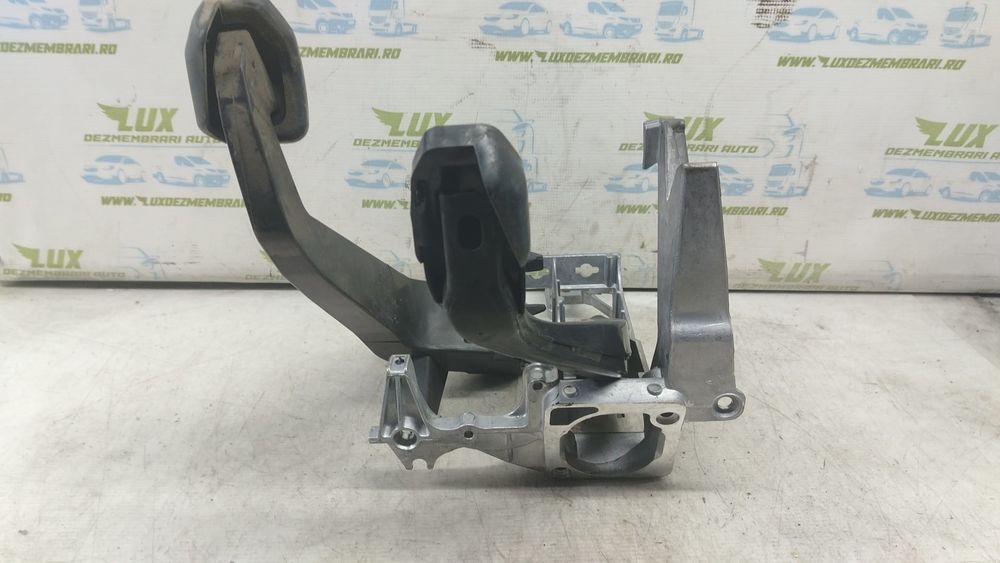 Pod pedalier pedale 8e1721117d 2.0 tdi CAGC Seat Exeo 1 (2009 - 2012)