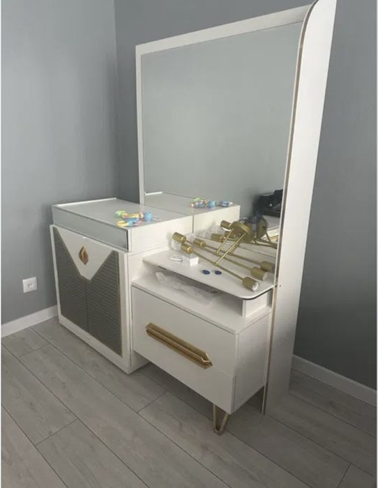 Туалетная столик для спальный